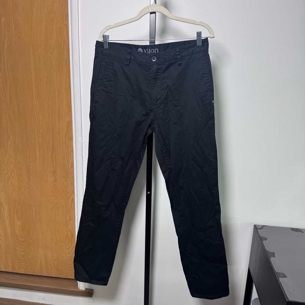 Vuori Black Men's Casual Chinos 33